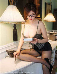 教师妈咪被男学生爆C的走不动路-美女丝袜论坛